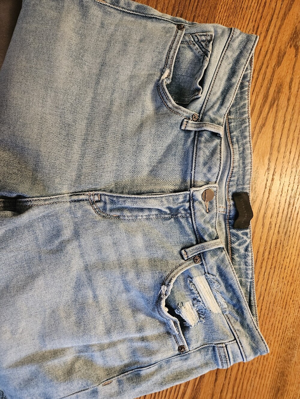 Buckle Black Light Blue Distressed Women’s Jeans Slighr Flare 32x32 - Picture 2 of 6